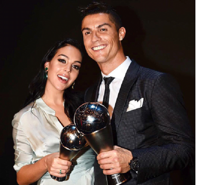 Chuyện tình “cổ tích” giữa đời thường của cầu thủ Cristiano Ronaldo và cô gái nghèo