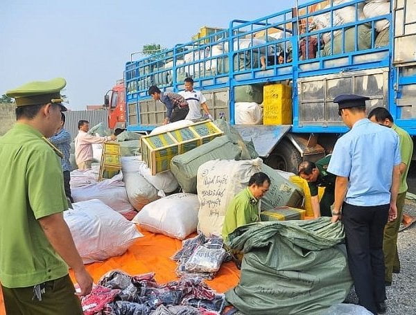 Cao điểm chống buôn lậu, gian lận thương mại dịp Tết Quý Mão 2023