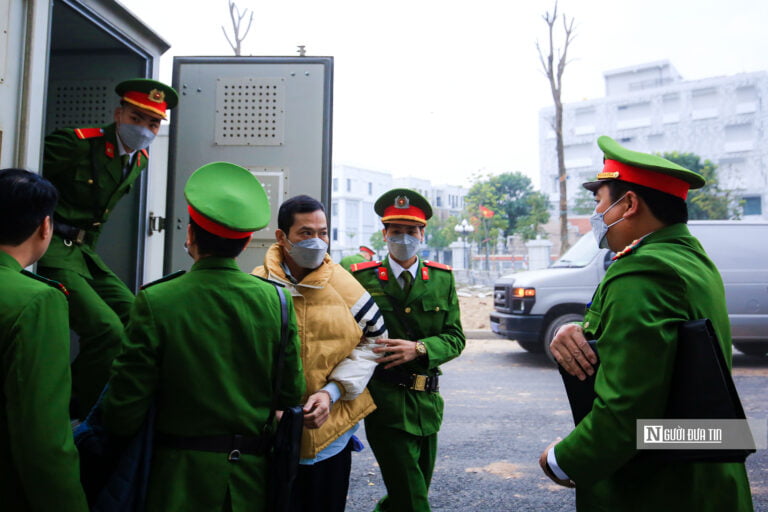 Cựu Bí thư, Chủ tịch Đồng Nai hầu tòa trong đại án AIC