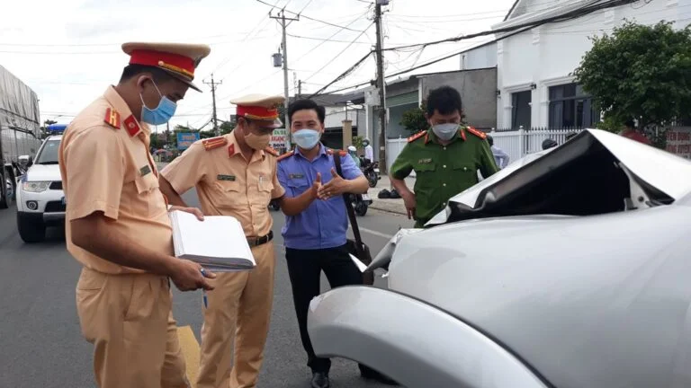 Vĩnh Long: Điều tra vụ va chạm giao thông khiến một người tử vong