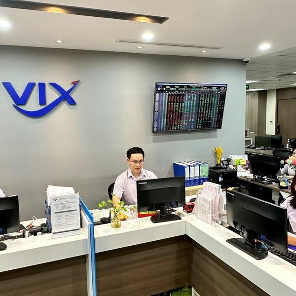 Chủ tịch HĐQT Chứng khoán VIX từ nhiệm