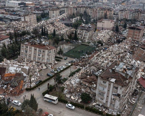 Động đất khiến hàng nghìn người thương vong ở Thổ Nhĩ Kỳ và Syria