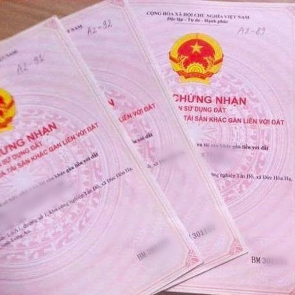 Hà Tĩnh: Bắt 13 cán bộ văn phòng đăng ký đất đai và thuế nhận hối lộ