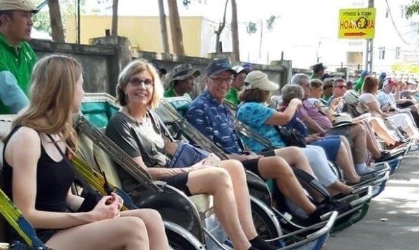Hơn 330 khách du lịch tàu biển trải nghiệm các tour khám phá Nha Trang