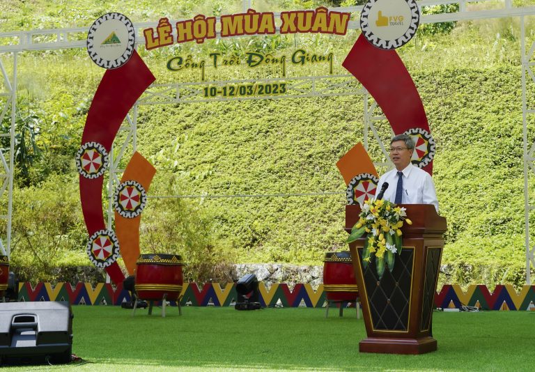 Quảng Nam khai mạc Lễ hội Mùa xuân Cổng trời Đông Giang