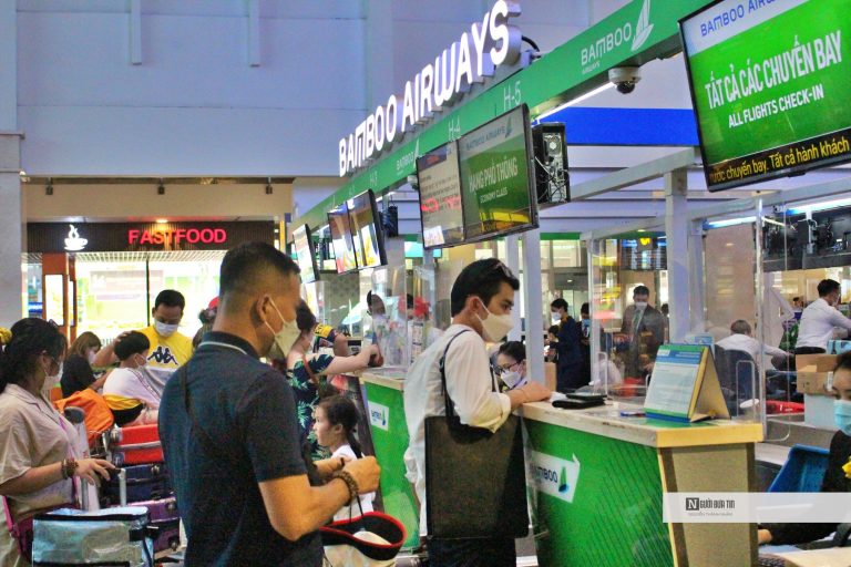 Tìm giải pháp nâng cao chất lượng phục vụ tại sân bay Tân Sơn Nhất