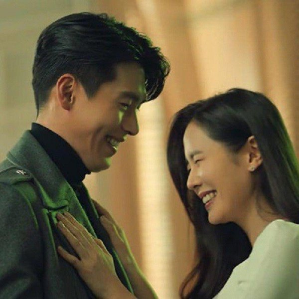 Vợ tài tử Hyun Bin tiết lộ quý tử đầu lòng giống MC nổi tiếng