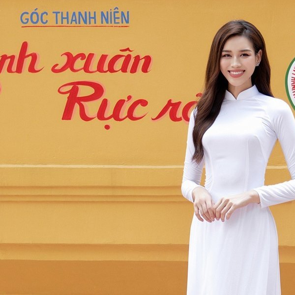 Hoa hậu Đỗ Thị Hà khoe nhan sắc thuần khiết trong bộ ảnh kỷ yếu