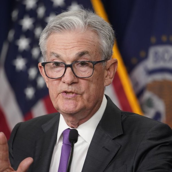 Chủ tịch Jerome Powell: “Fed sẽ không cắt giảm lãi suất trong năm nay”