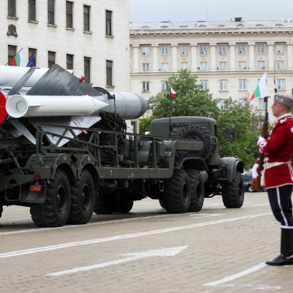 Quốc gia thành viên NATO-EU hưởng lợi từ xuất khẩu vũ khí sang Ukraine