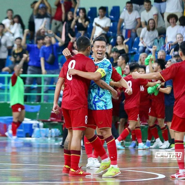 Tuyển futsal Việt Nam ngược dòng ngoạn mục trước đội hạng 4 thế giới