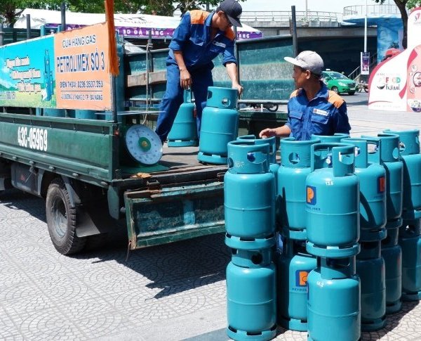 Giá gas bán lẻ tháng 11 tiếp tục tăng