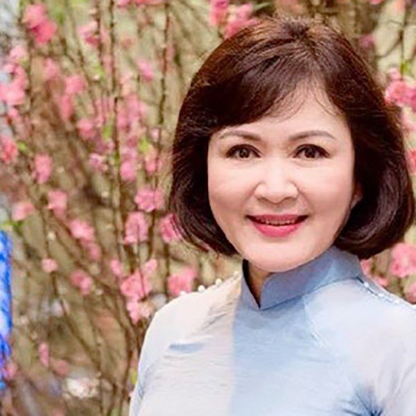 Cuộc sống riêng kín tiếng của “Bà cố vấn” – NSND Minh Hòa
