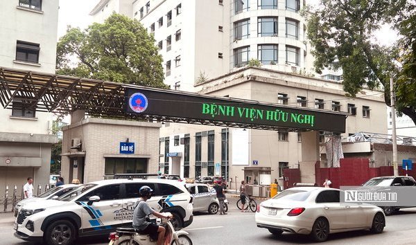 Bệnh viện Hữu Nghị: Phải có chứng chỉ mới được chăm sóc bệnh nhân?