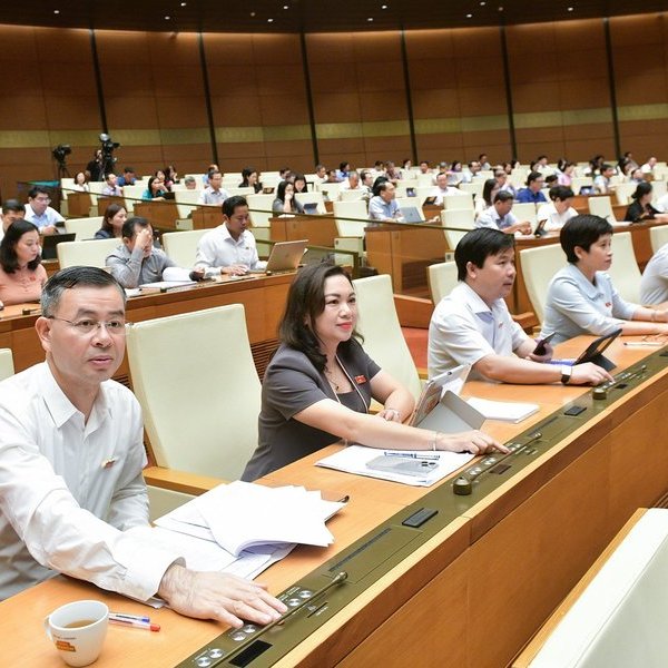 Quốc hội thông qua Nghị quyết về phê chuẩn quyết toán NSNN năm 2022